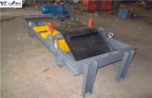 皮帶式除鐵器，福建皮帶式除鐵器工作原理調整方法_福建皮帶式除鐵器工作原理跑偏原因及如何調_刮板價格