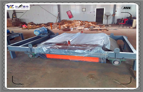 永磁帶式除鐵器，輕型永磁帶式除鐵器工作原理_帶式強磁輕型永磁帶式除鐵器工作原理工作原理構造選型_廠家